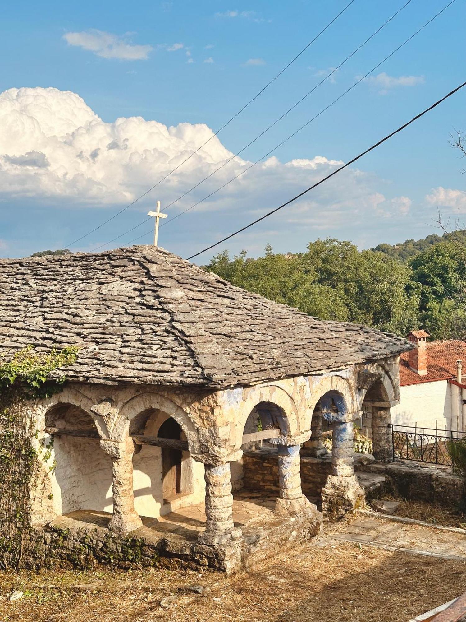 Areti Guesthouse Vissani Luaran gambar